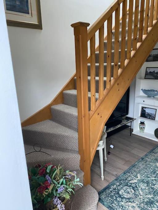 Helens Haven First Floor Apartment Via Stairs Preston  Esterno foto